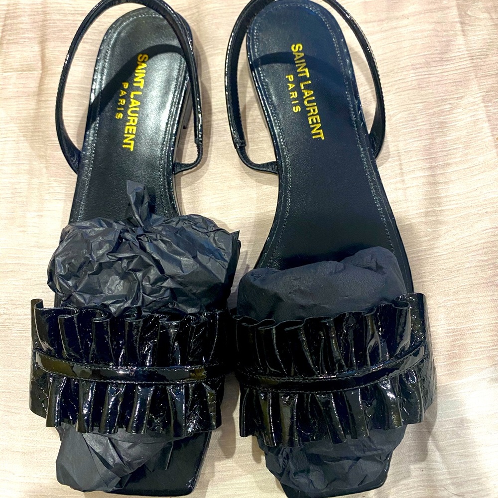 NEW SAINT LAURENT SANDALS